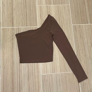 Asymmetric Cold Shoulder Crop Top